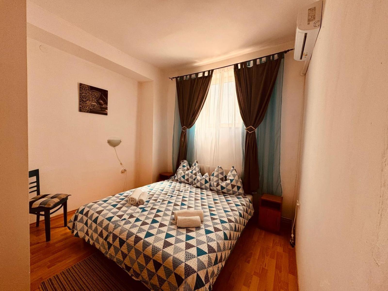 Hotel Pensiunea Schwartzy Makó Esterno foto