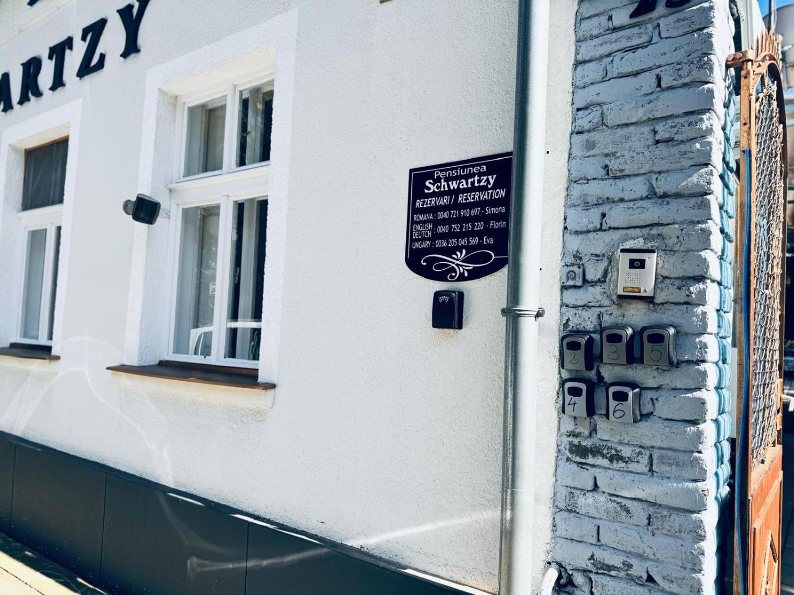 Hotel Pensiunea Schwartzy Makó Esterno foto